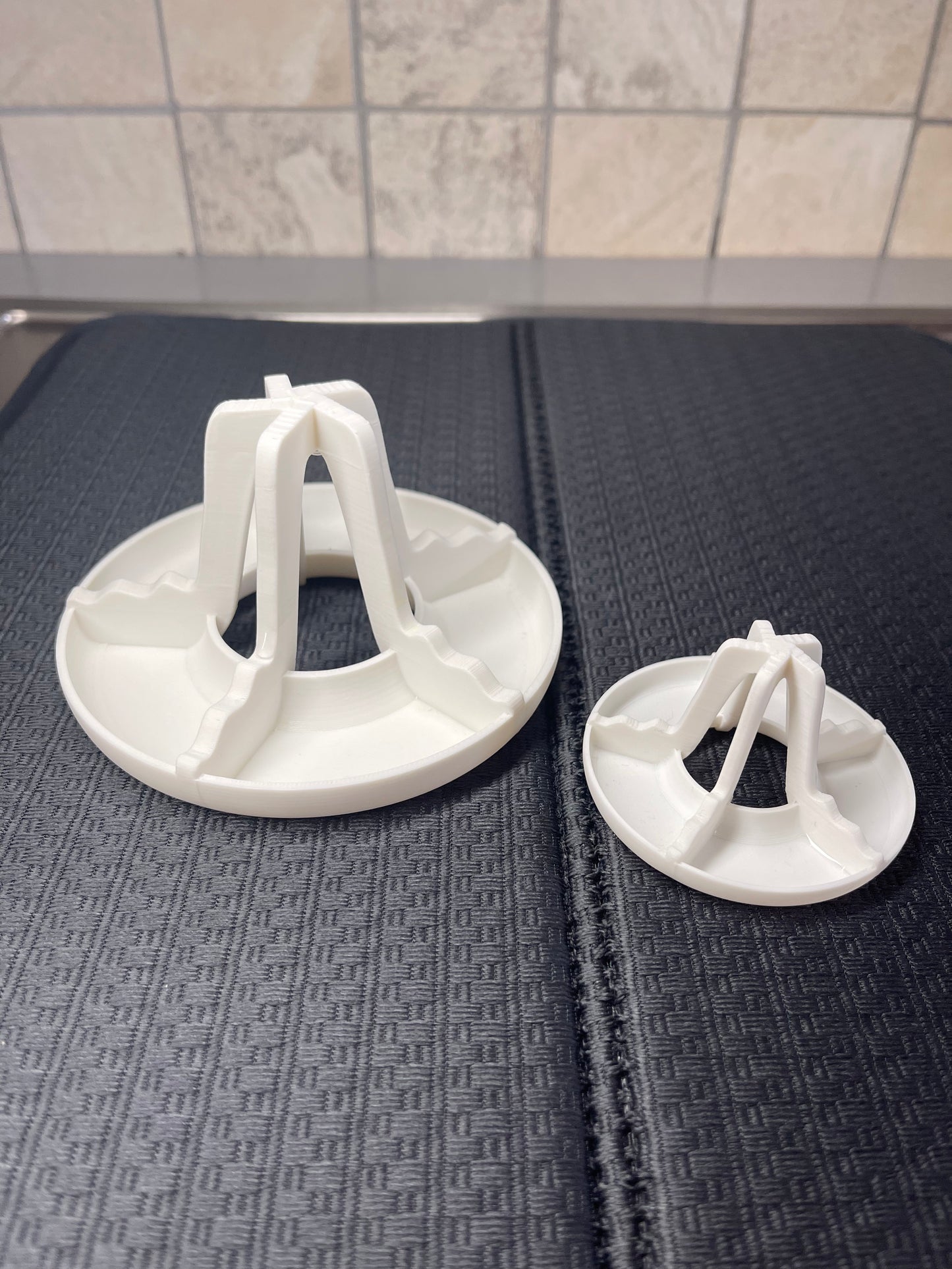 Stackable bottle/glass drainer